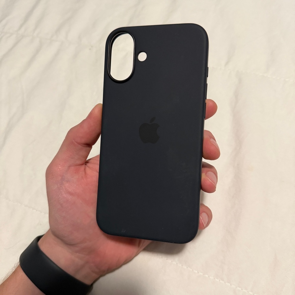 Apple Midnight Black iPhone 16 Plus Case